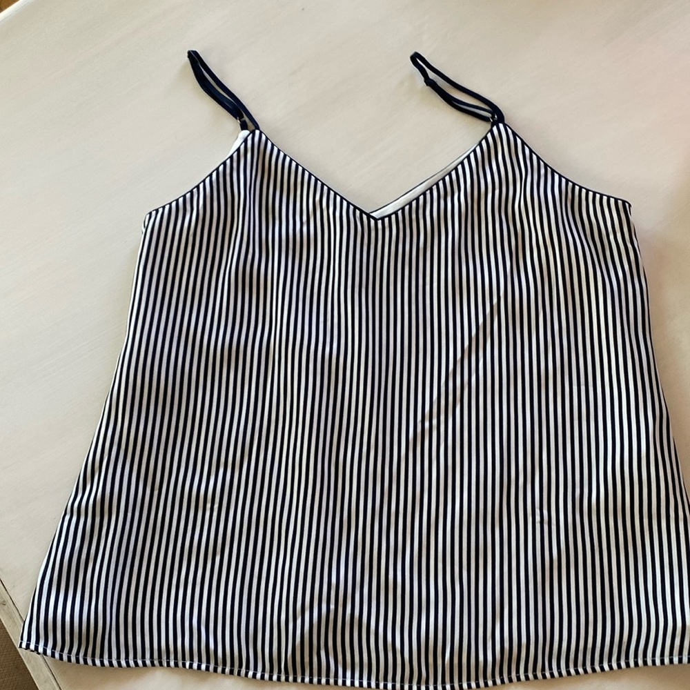 Banana Republic Camisole top sz small
